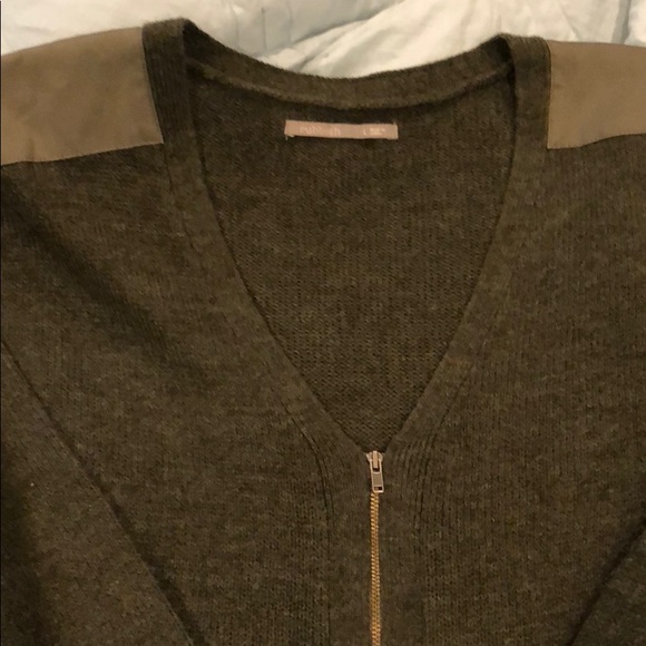 SOLD Olive green tunic zip cardigan size large - Picture 2 of 3